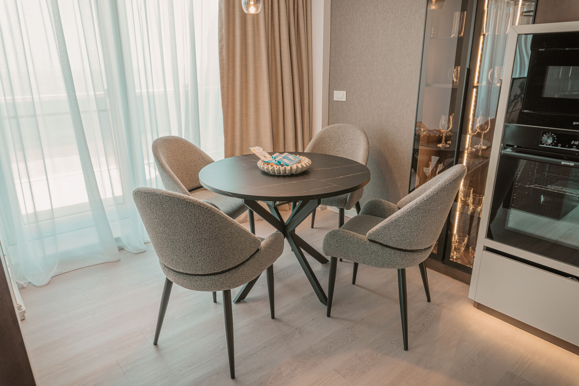 Curbe arhitecturale în living