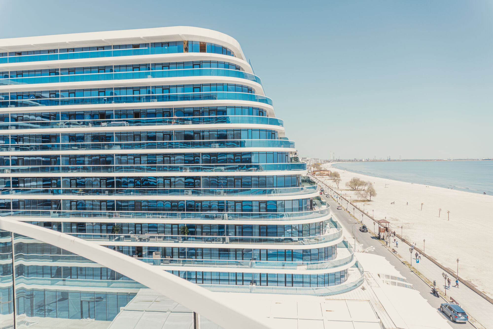 Titanic Mamaia Nord — vedere de la plajă