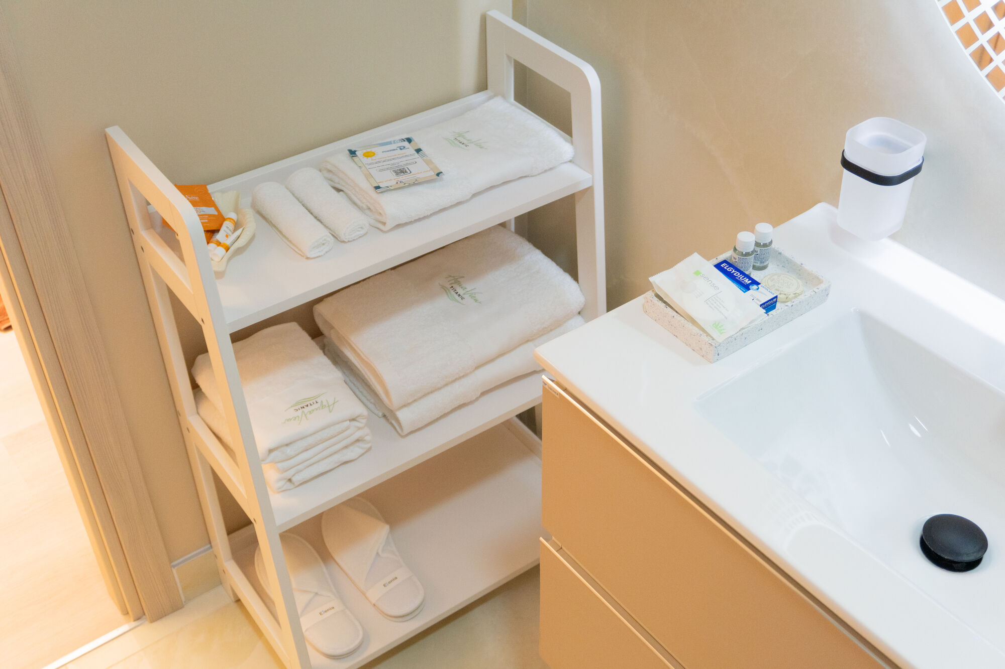 Detaliu cosmetice baie